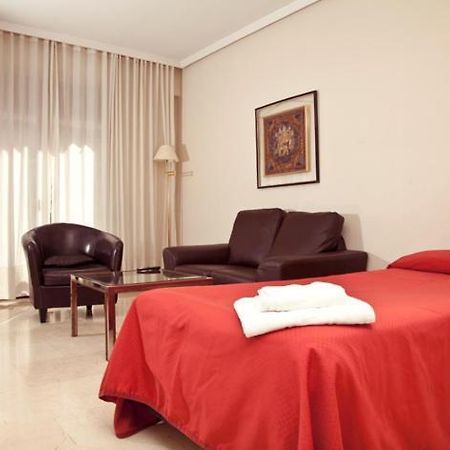 Apartamentos Olano C.B. Madri Exterior foto